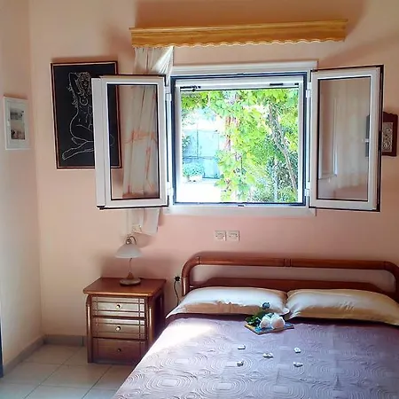 Evaggelia Studios Frinion Room photo